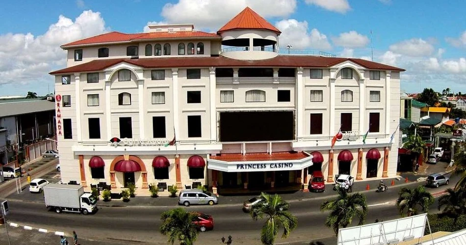 Ramada Paramaribo Princess – Contemporary Comfort in the Heart of Suriname
